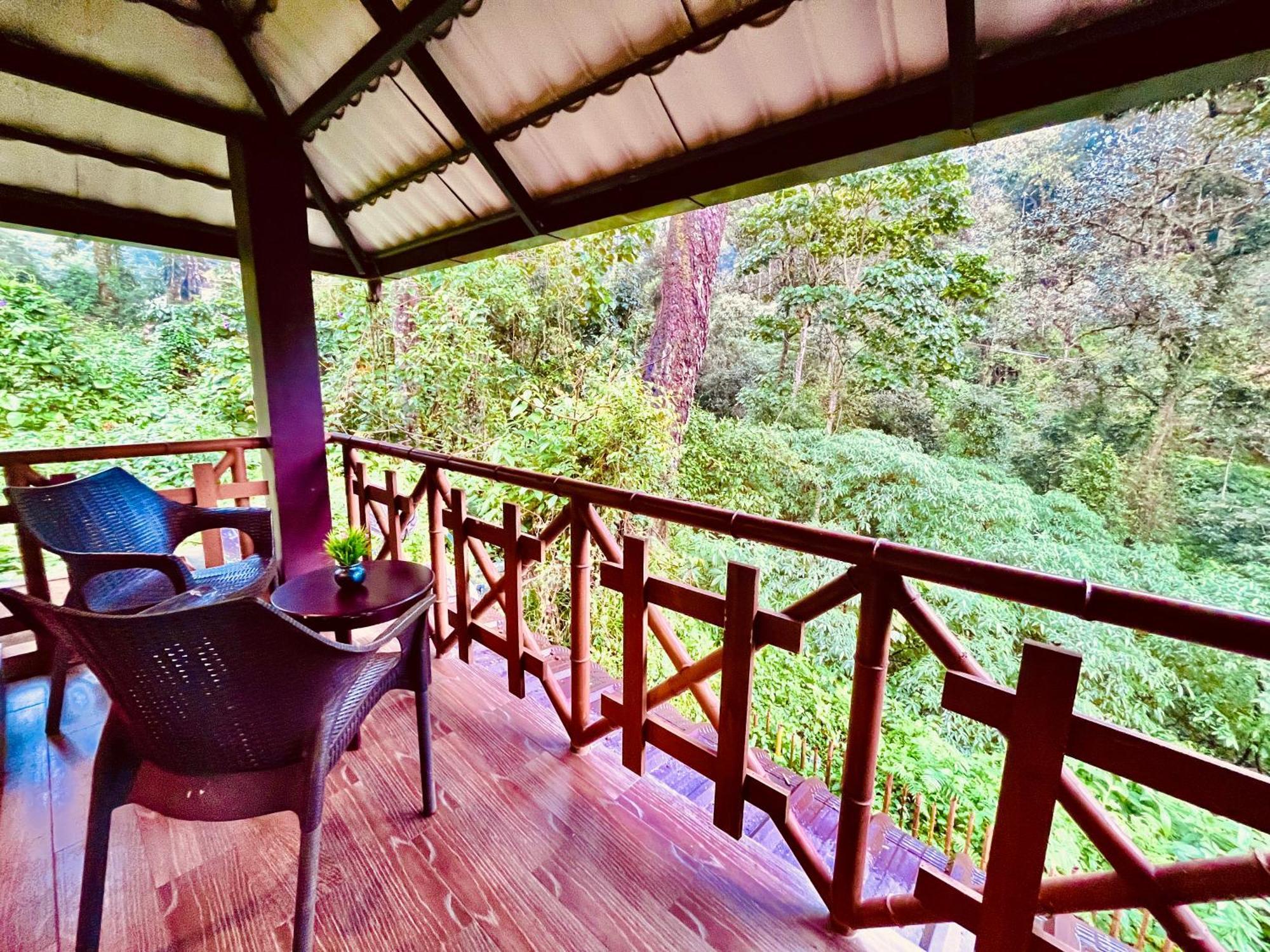 Munnar Tea Estate Cottage And Resort - Away From City Hustle Exteriör bild