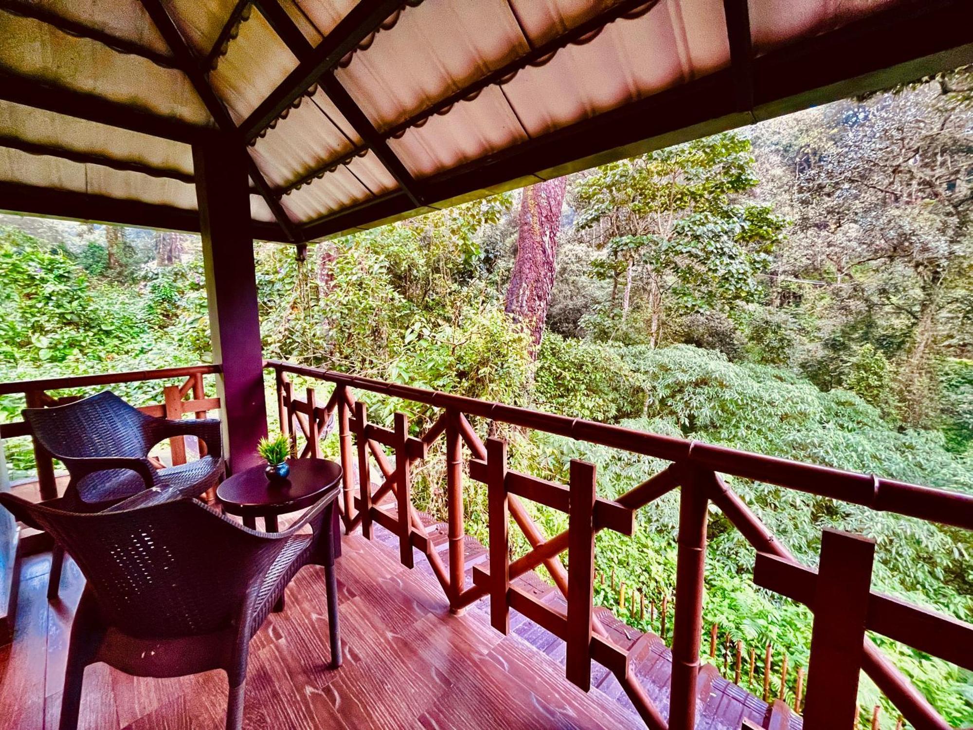 Munnar Tea Estate Cottage And Resort - Away From City Hustle Exteriör bild